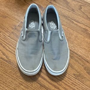 Gray low top vans slip-on
